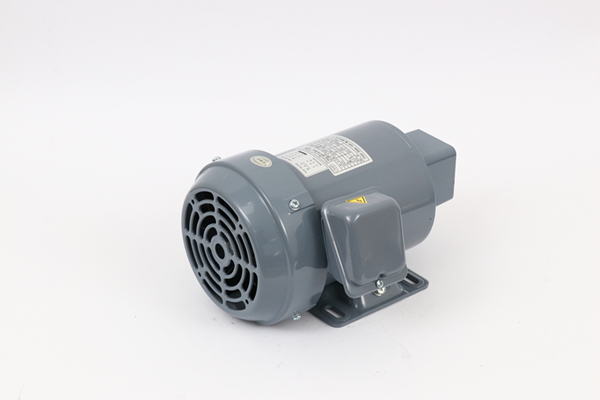 三相交流電機(jī)運(yùn)行期間噪音大是怎么回事？